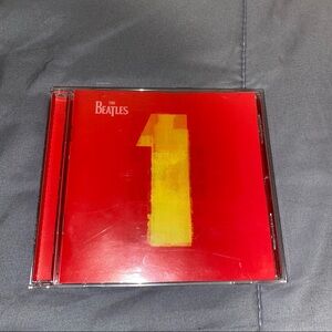 Awesome The Beatles One 1 CD NICE!!!